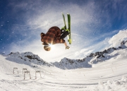 开云APP-皮克化身进攻利刃，葡萄牙对阵马德里竞技的战术奇观