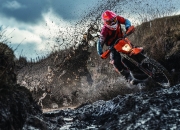 开云体育登录-巅峰对决，深圳队力克浙江队，莫兰特连续得分拉开差距