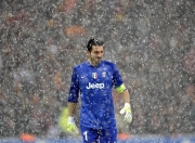 开云体育下载-切特一锤定音！深圳队力克吉林，新星闪耀成关键先生