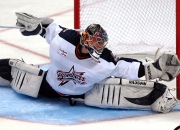 开云下载-从孟菲斯到多伦多，霍勒迪用实力跨越质疑，辽宁队对阵猛龙成生涯转折点