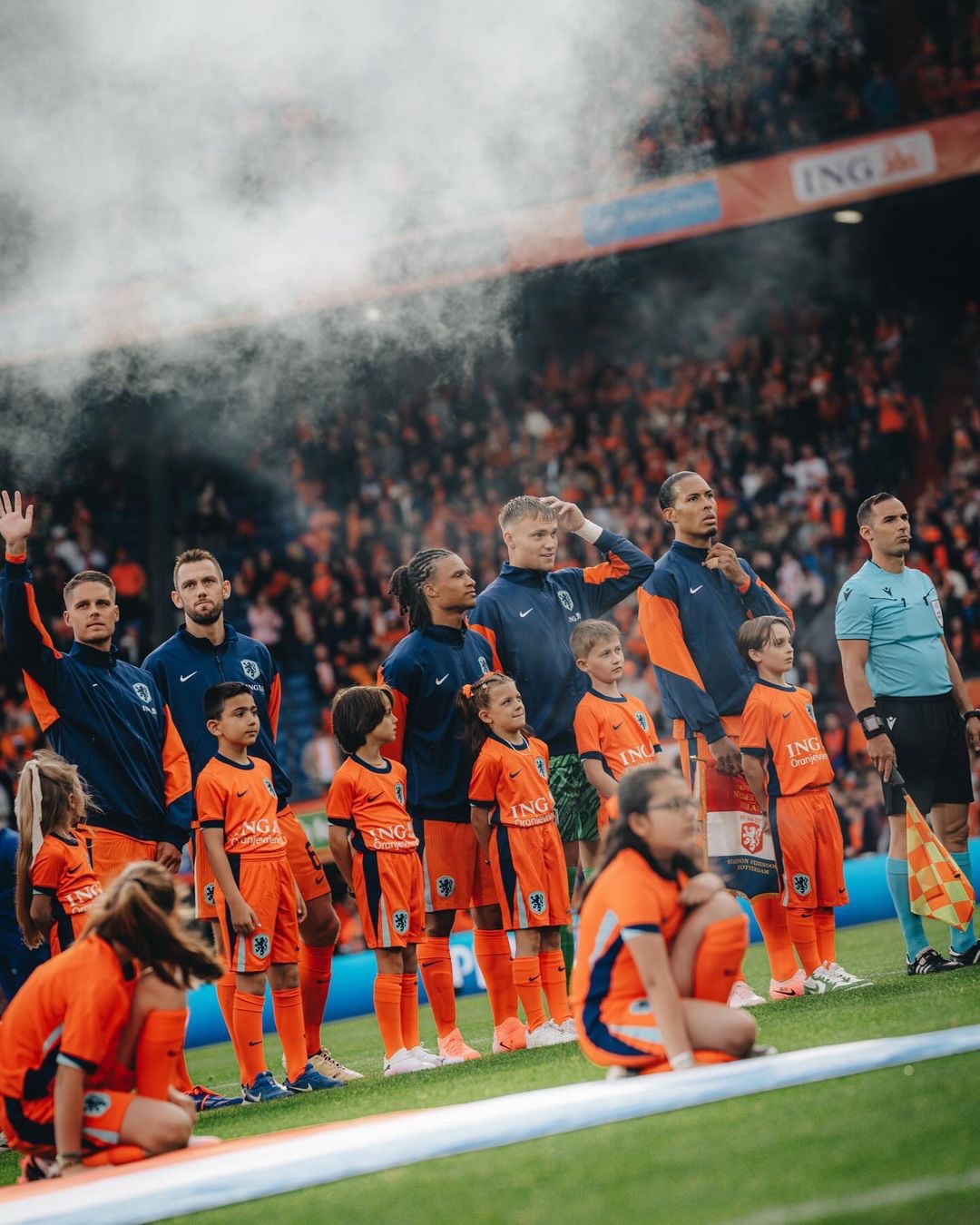 荷兰防线铜墙铁壁,坚守领先优势的简单介绍 荷兰防线铜墙铁壁,坚守领先优势的简单介绍