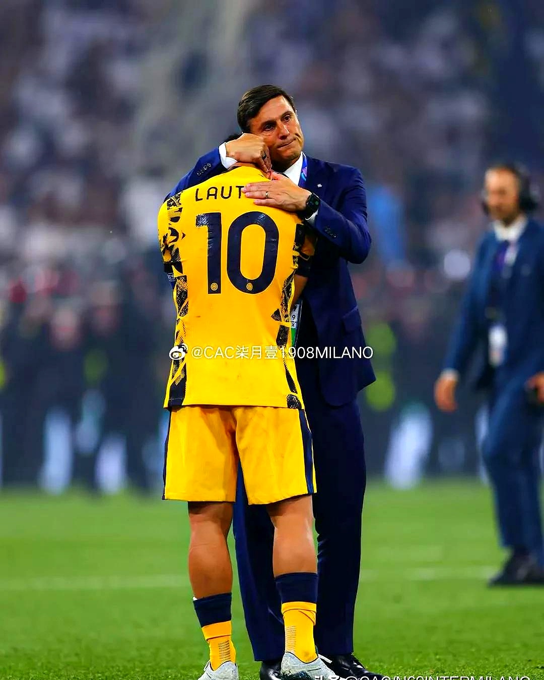 包含格拉纳达客场击败对手，战绩喜人的词条