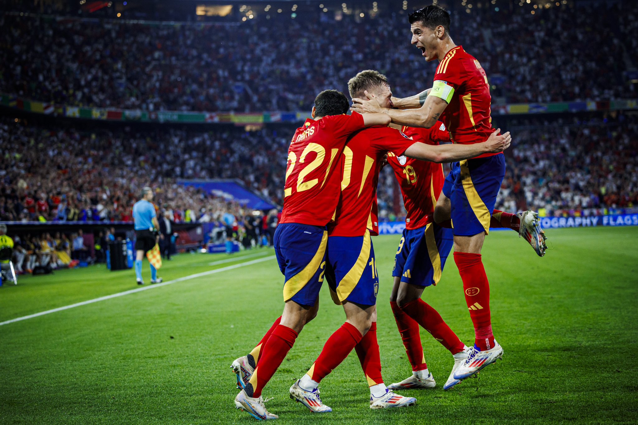 欧洲强队碰撞，一场场比赛令人热血沸腾的简单介绍