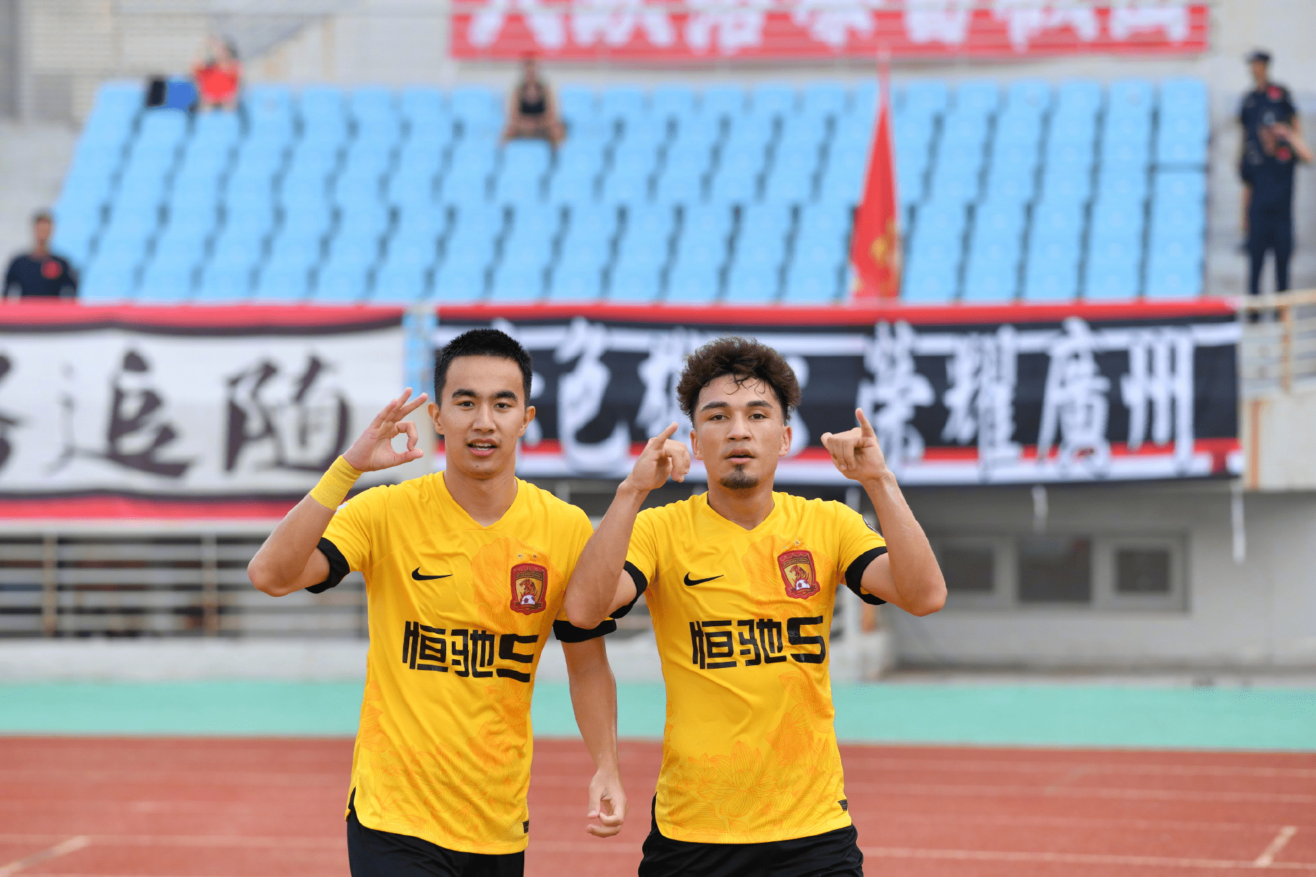 陕西队勇夺七连胜，凭实力霸占榜首