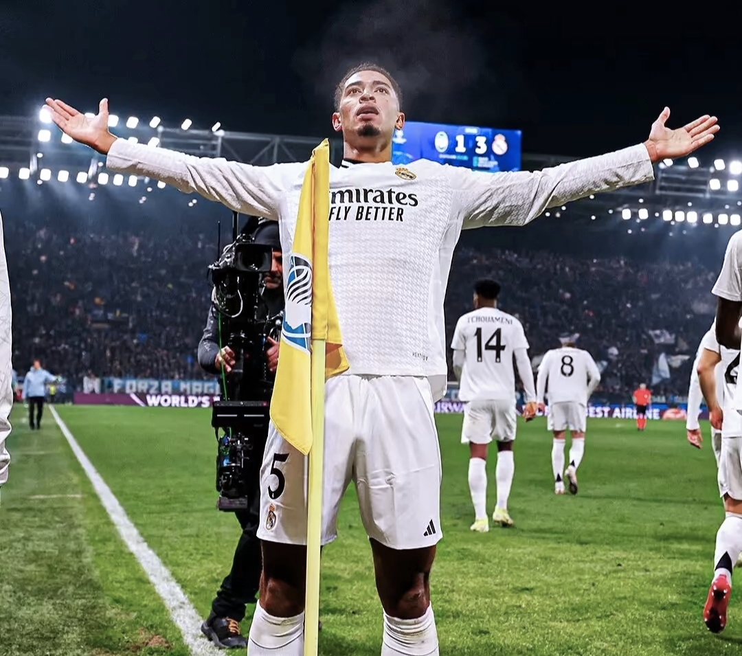 皇马客场战平瓦伦西亚，暂居西甲榜首的简单介绍