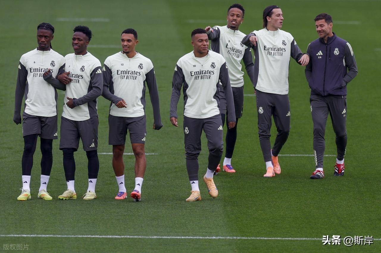 皇马客场战平瓦伦西亚，暂居西甲榜首的简单介绍