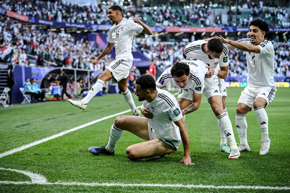 伊拉克队同泰国队展开激烈对决的简单介绍