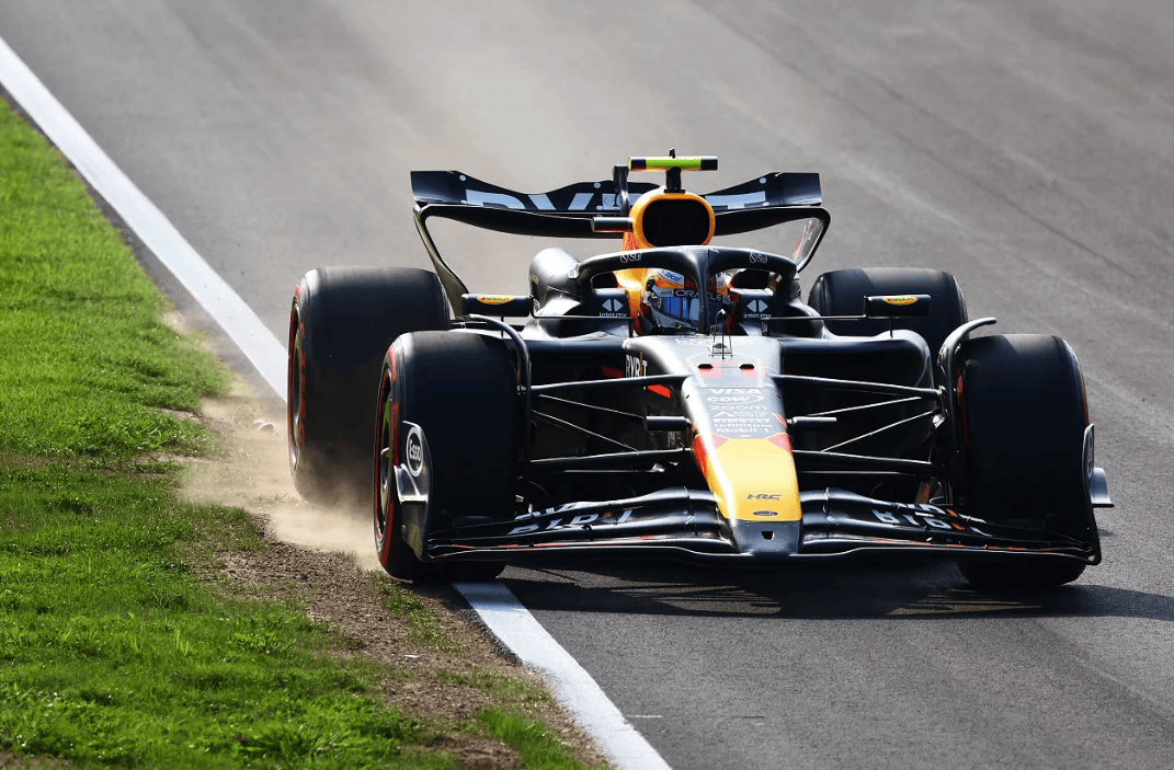 索伯车队力克红牛二队，佩雷兹统治全场的简单介绍