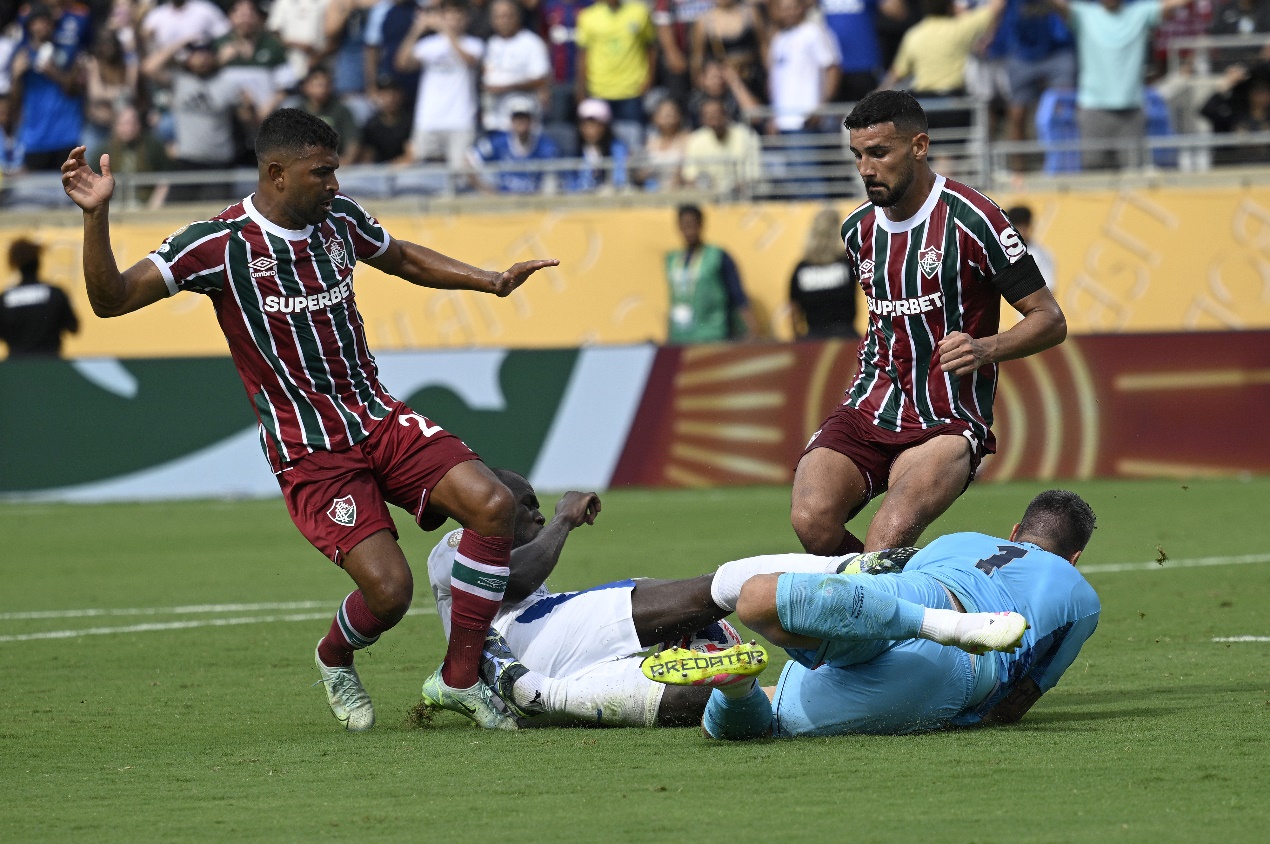 切尔西防线稳固，球队成为本赛季黑马