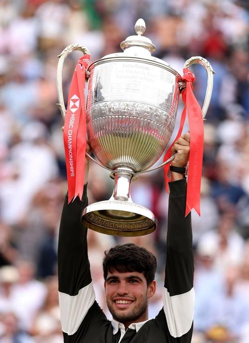 关于蒙特卡洛大师赛绝杀年终总决赛，阿尔卡拉斯点燃赛场的信息