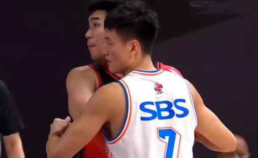 福建队击败江苏队，获得战胜