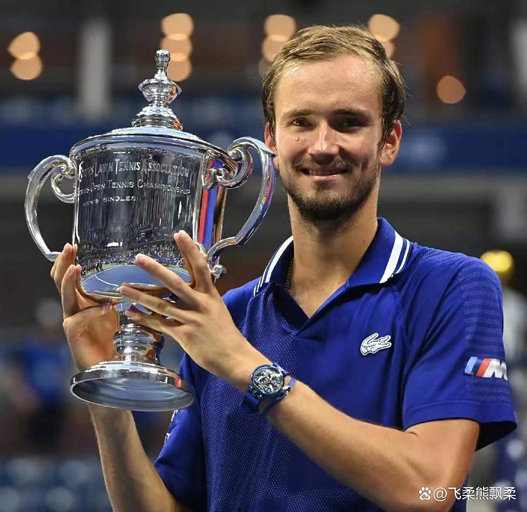 包含蒙特卡洛大师赛完胜温网，梅德韦杰夫状态火热的词条