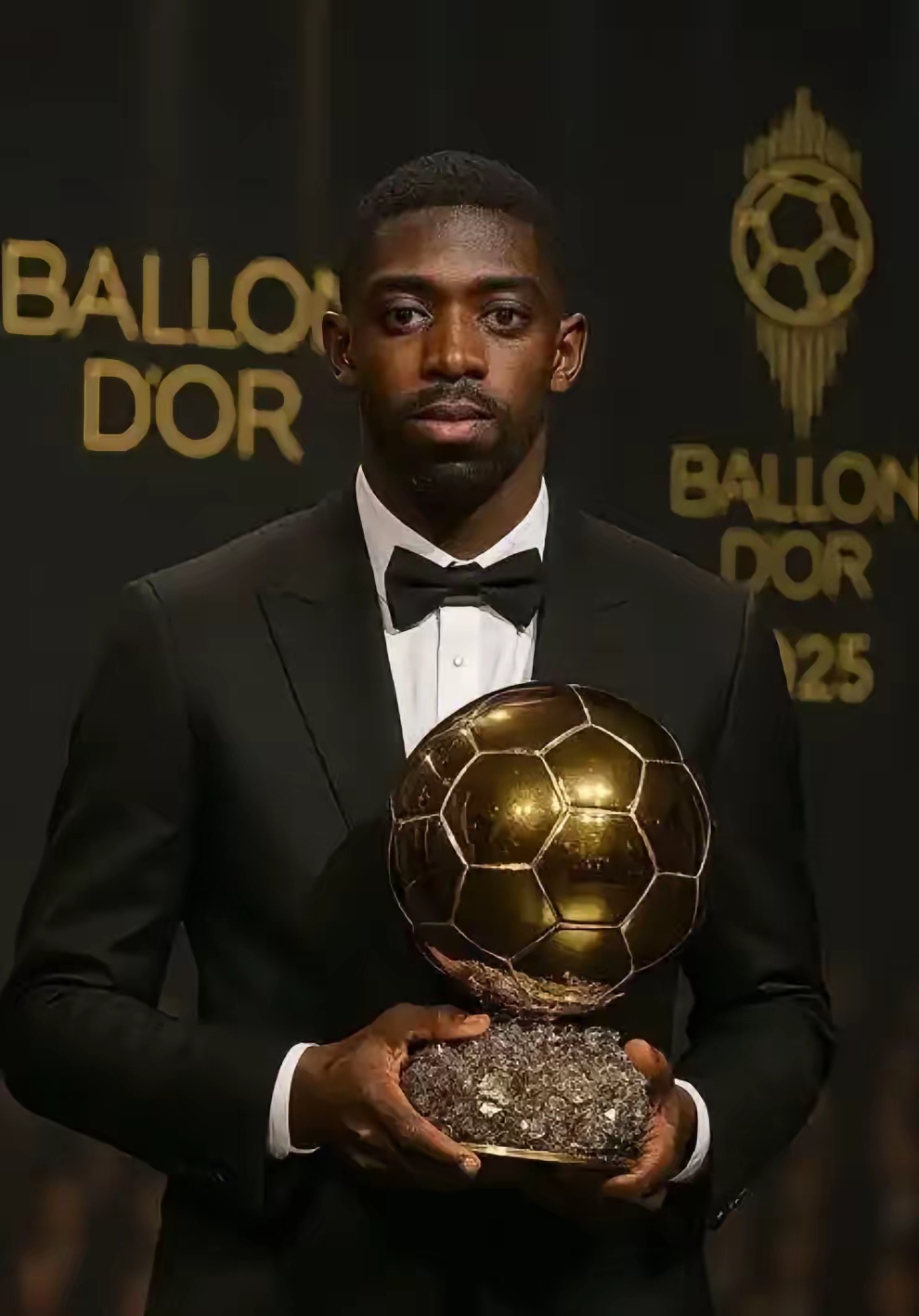 美国足球运动员获得金球奖项