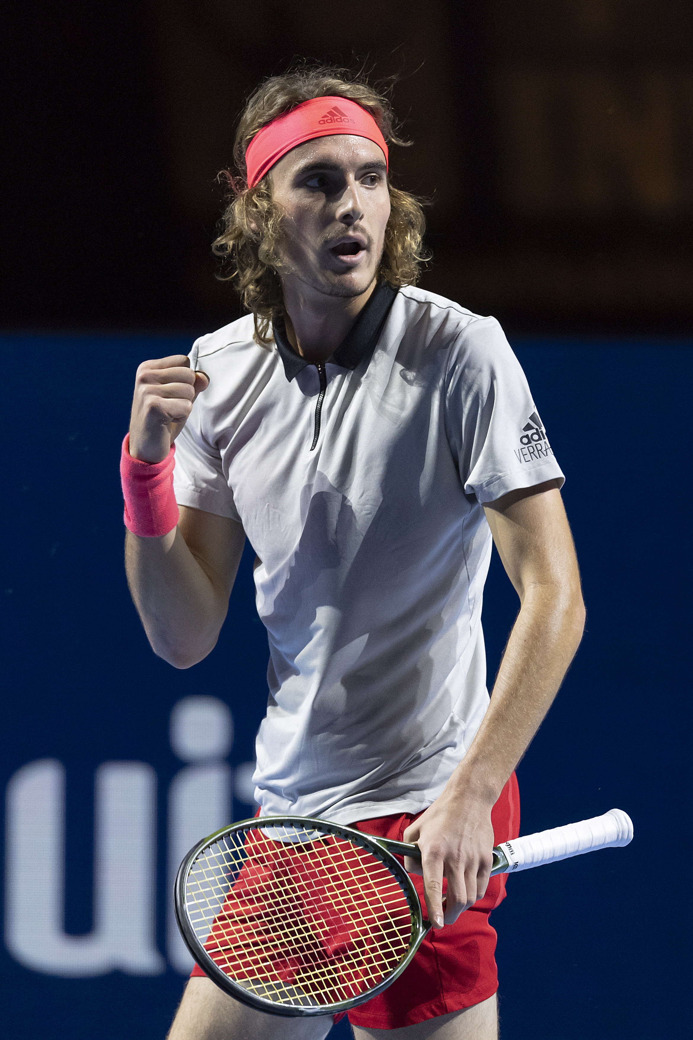 关于意大利网球队血洗世界网球队，西西帕斯三分雨点燃全场的信息