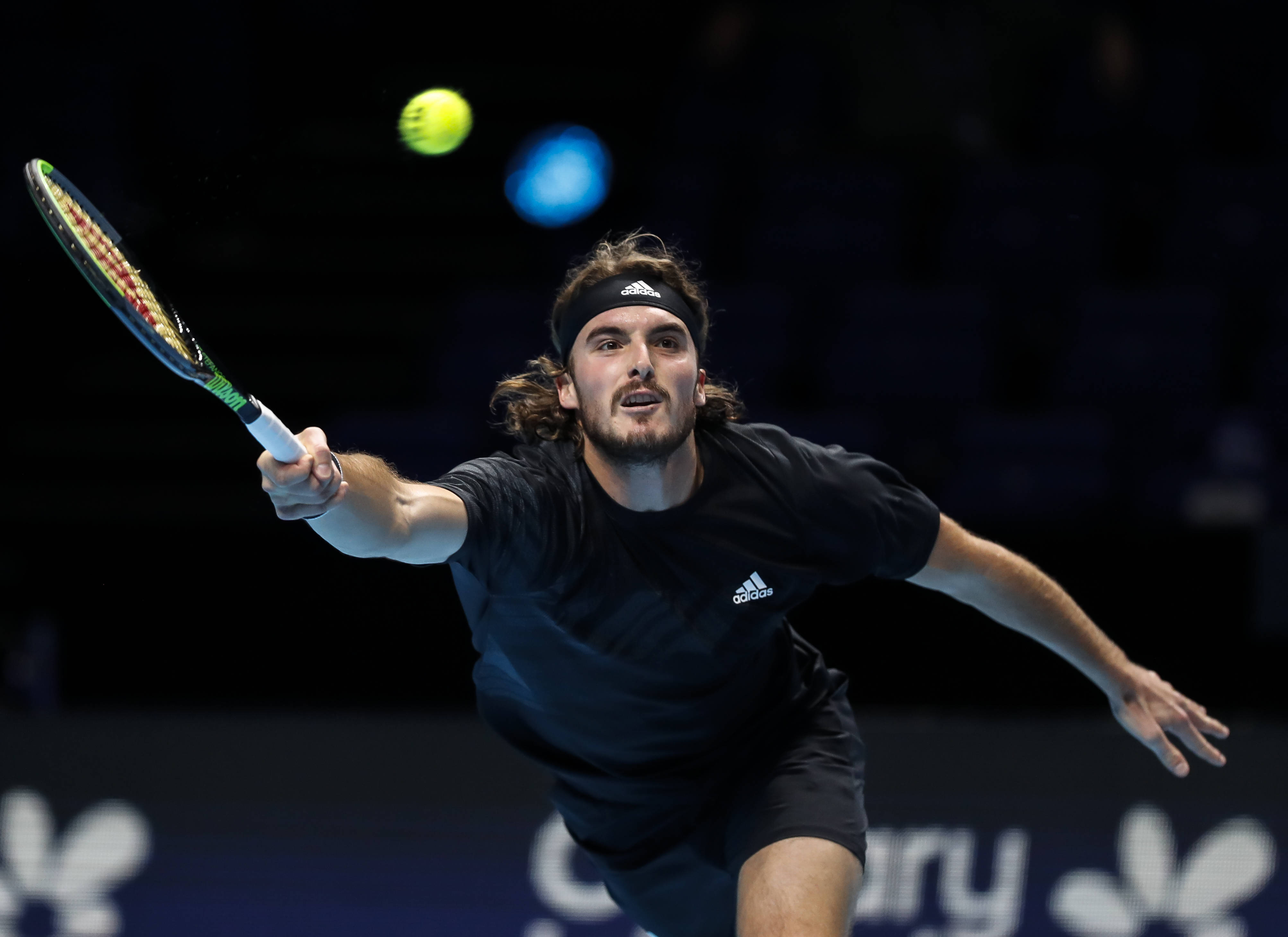 关于意大利网球队血洗世界网球队，西西帕斯三分雨点燃全场的信息